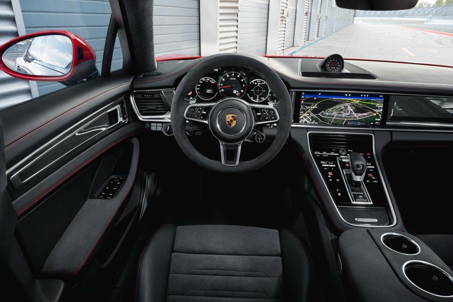 Торпедо Porsche Panamera GTS (971) 2018 года  (WW) (фото 13 из 42)